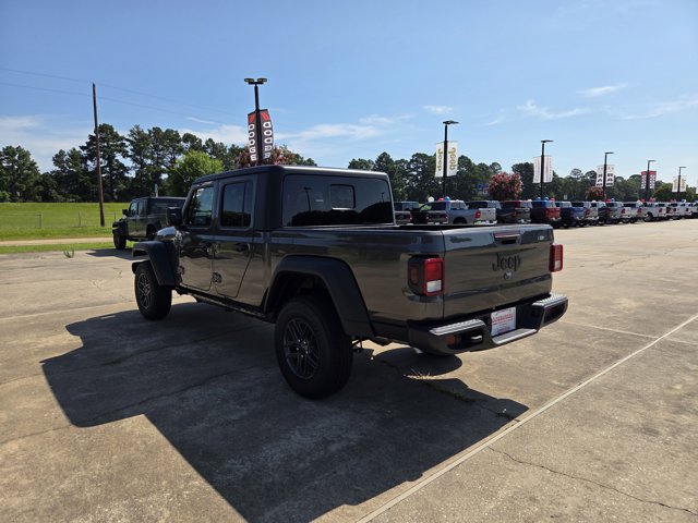 2025 Jeep Gladiator Sport S photo 3