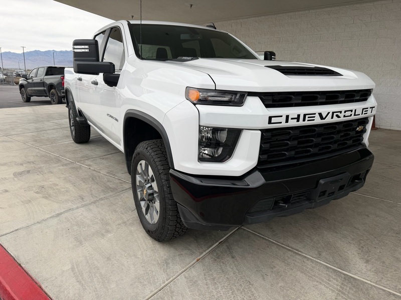 2023 Chevrolet Silverado 2500HD Custom's photo