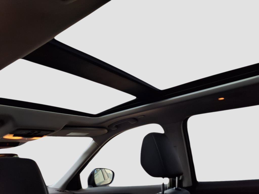 2022 Nissan Rogue SV photo 14