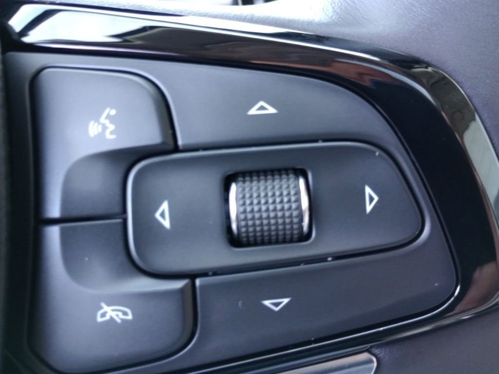 2023 Buick Enclave Essence photo 19