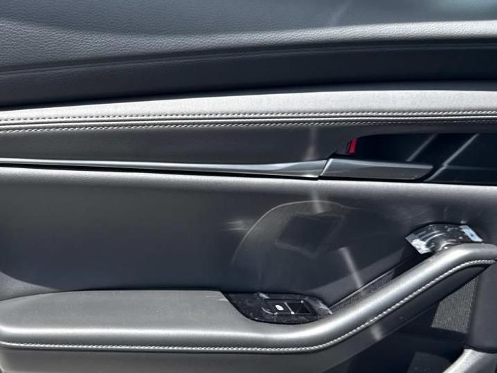 2025 Mazda Mazda3 2.5 Select Sport photo 11