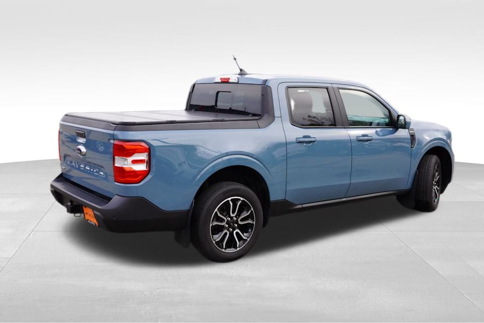 2023 Ford Maverick Lariat photo 3