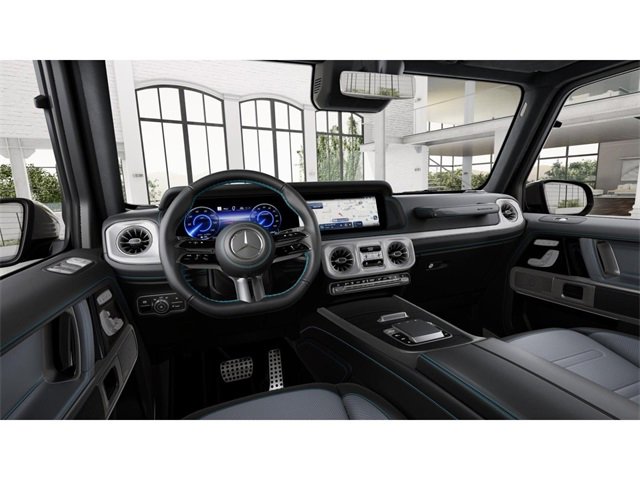 2025 Mercedes Benz G photo 3