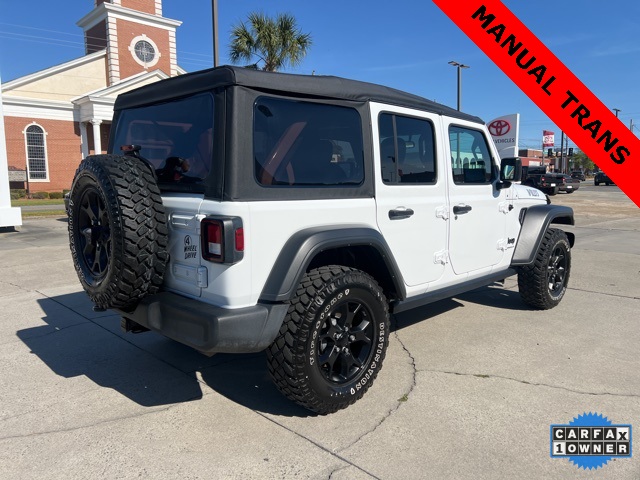 2023 Jeep Wrangler Willys photo 4