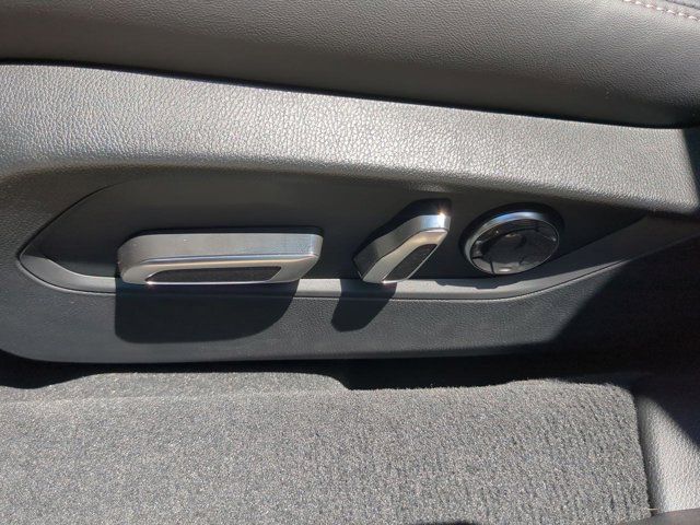 2025 Acura TLX Technology photo 17