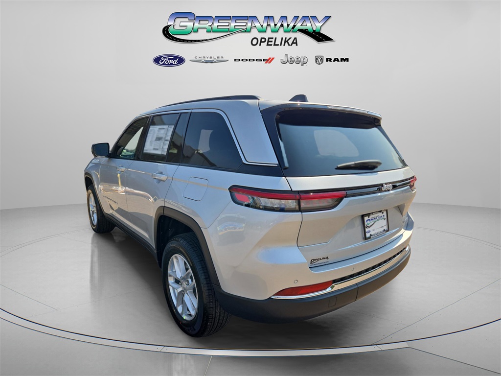 2025 Jeep Grand Cherokee Laredo X photo 21