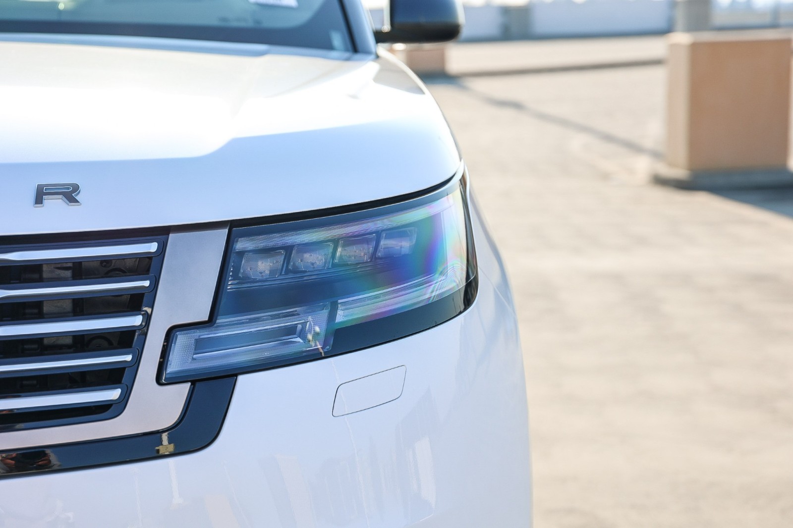 2025 Land Rover Range Rover SV photo 11