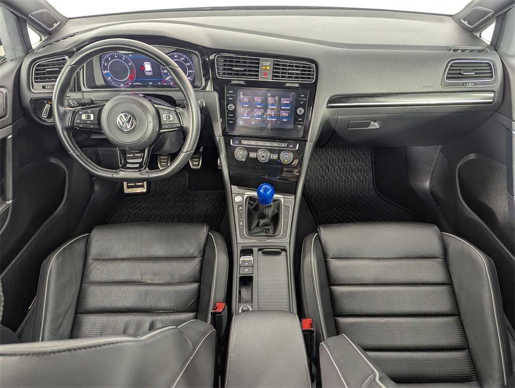 2018 Volkswagen Golf R 4Motion photo 12