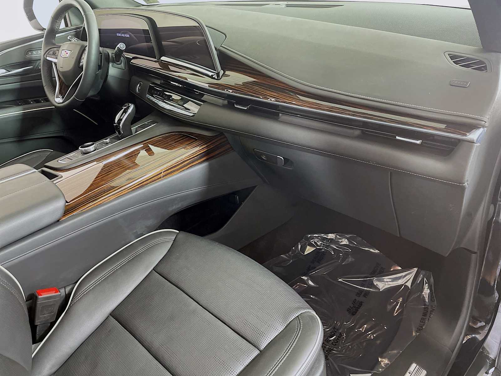 2022 Cadillac Escalade Premium Luxury photo 27
