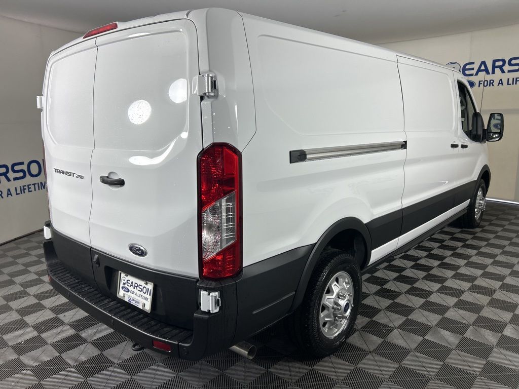 2025 Ford Transit Cargo Van photo 4