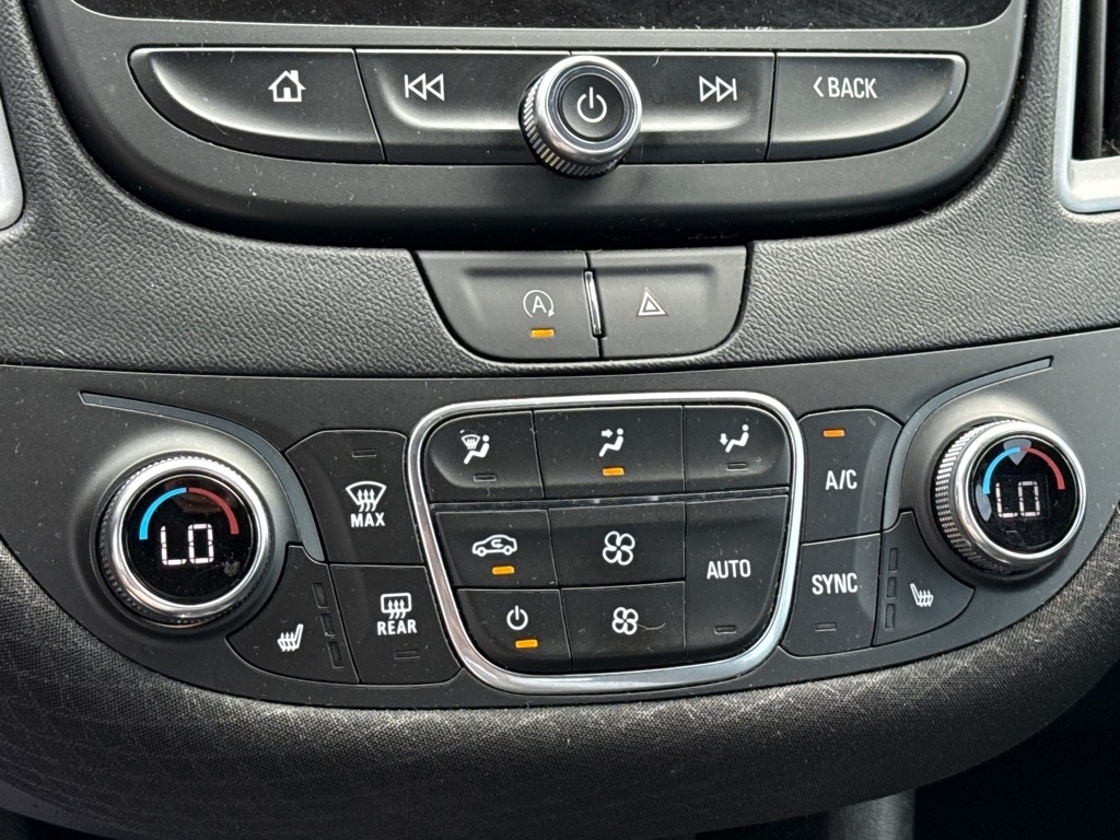 2024 Chevrolet Malibu 1LT photo 10