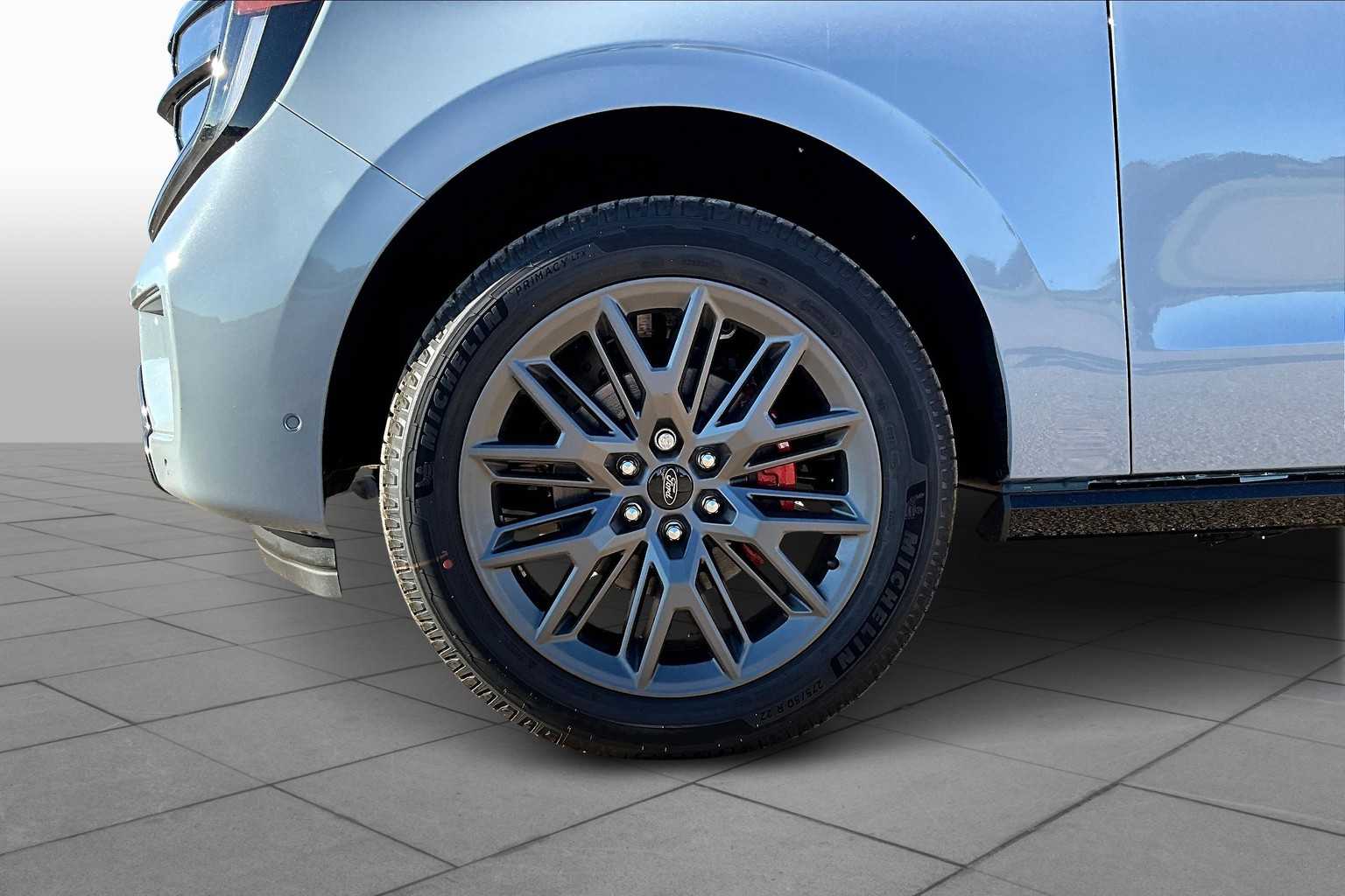 2025 Ford Expedition Platinum photo 11
