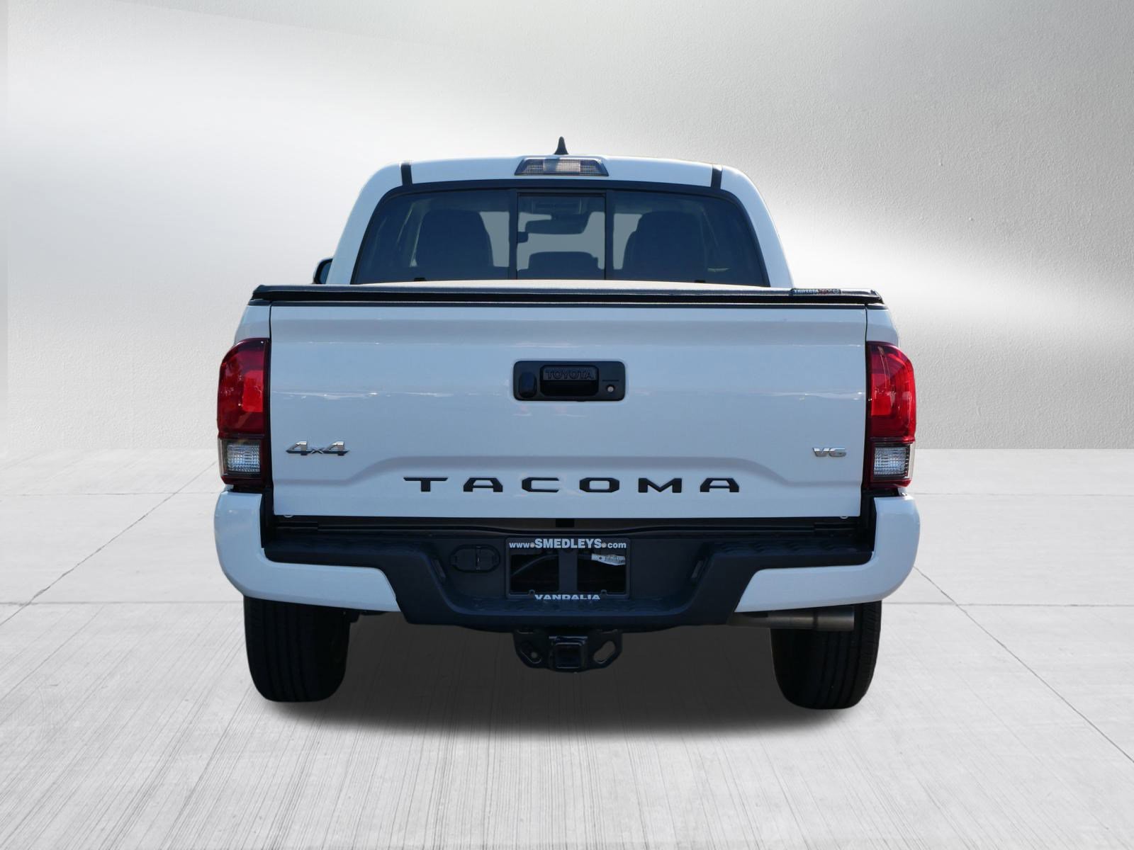 2023 Toyota Tacoma 4x4 SR photo 6