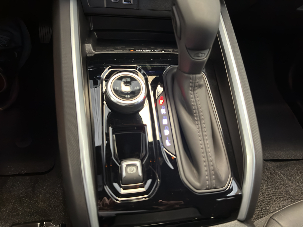 2026 Chevrolet Colorado Trail Boss photo 11