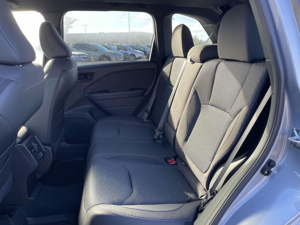 2025 Subaru Forester Premium Base photo 3