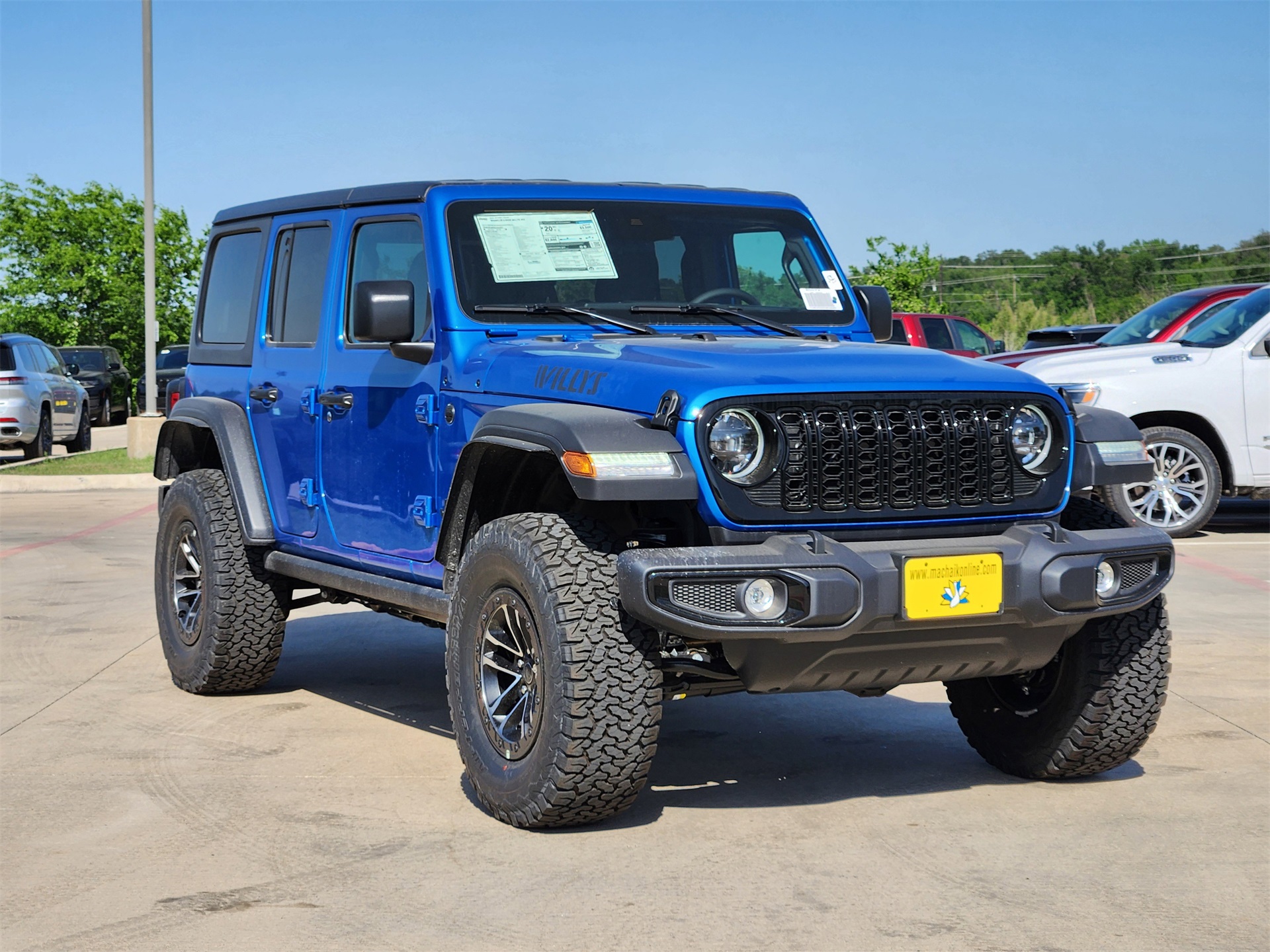 2025 Jeep Wrangler Willys photo 2