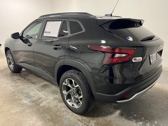 2025 Chevrolet Trax LT photo 10