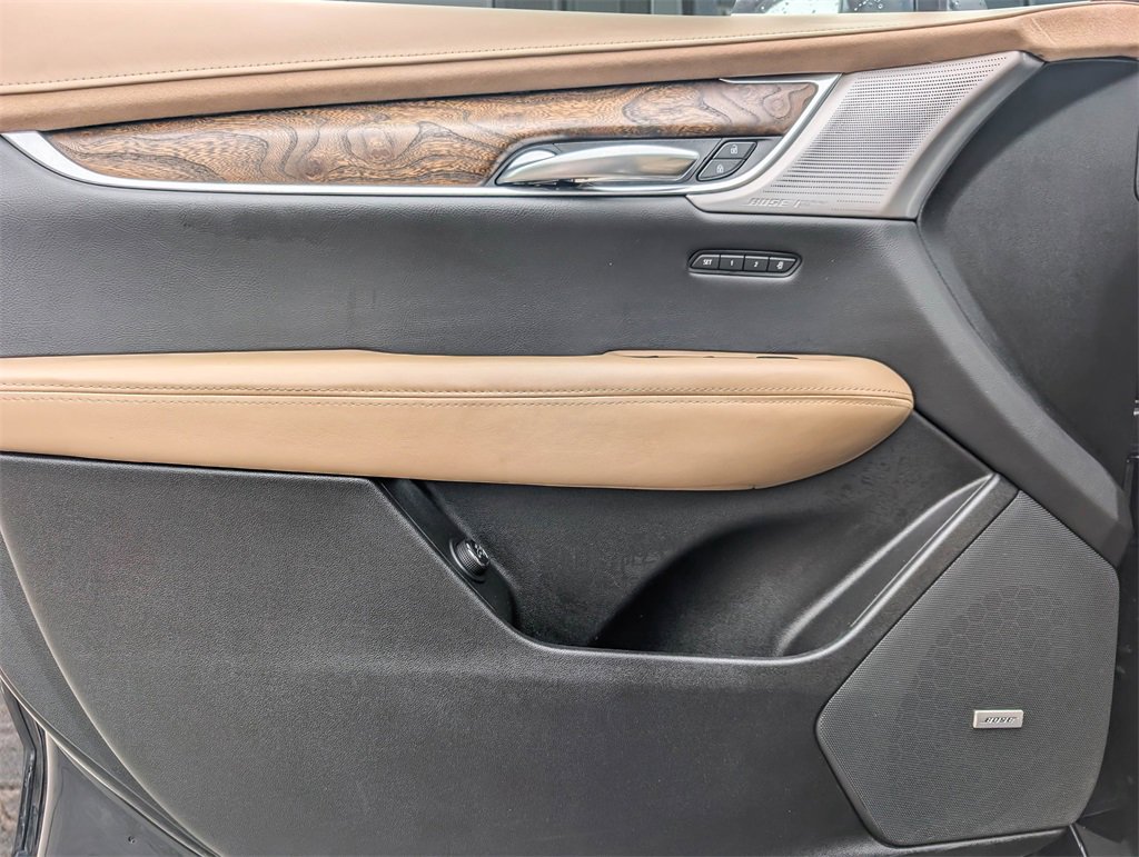 2022 Cadillac XT5 Platinum Premium Luxury photo 11