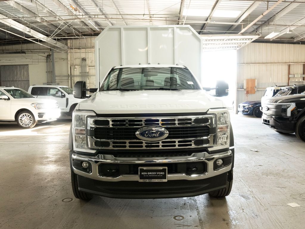 2024 Ford F-600 Chassis XL