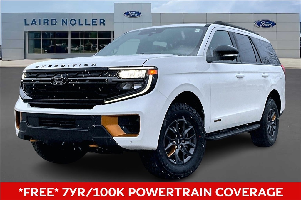 2025 Ford Expedition Tremor's photo