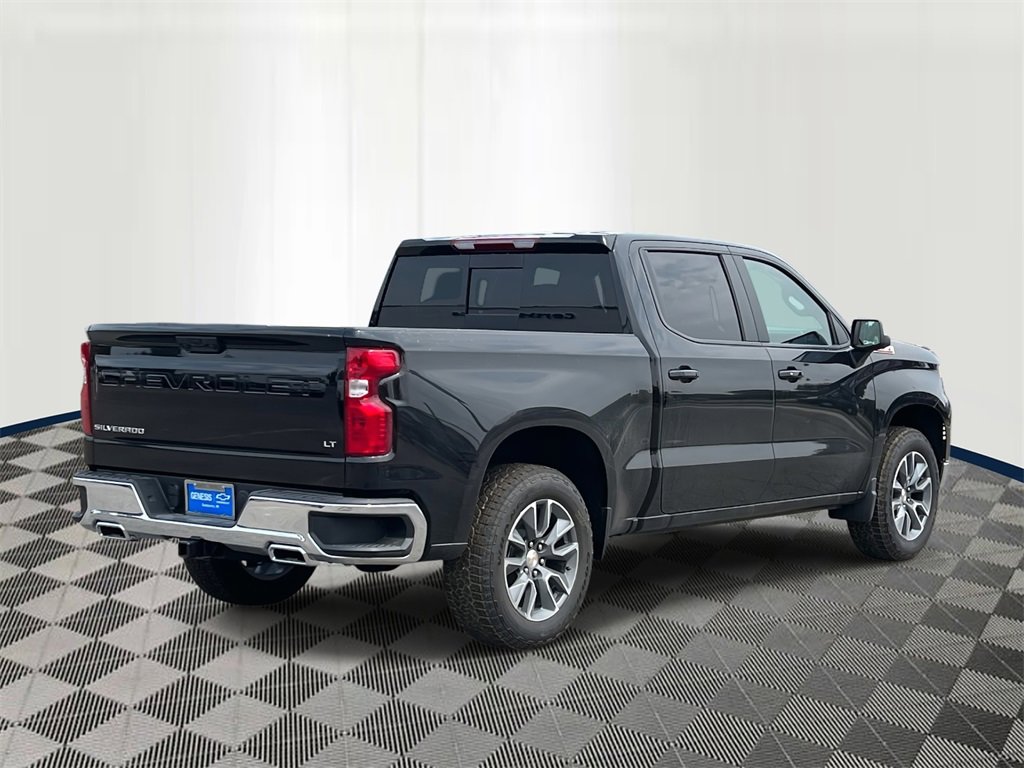 2026 Chevrolet Silverado 1500 LT photo 5