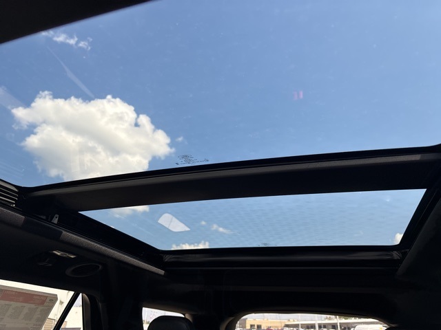2025 Ford Explorer ST photo 27