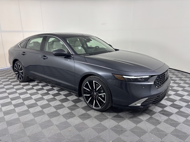 2025 Honda Accord Hybrid Touring's photo