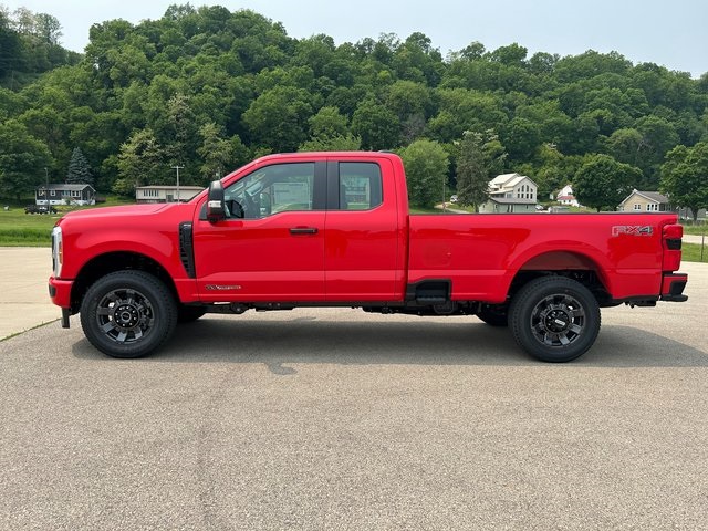 2025 Ford F-250 XL photo 2