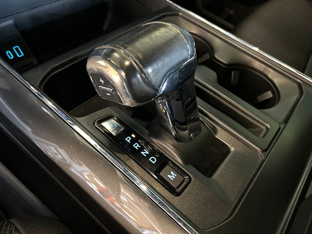 2021 Ford F-150 XLT photo 16