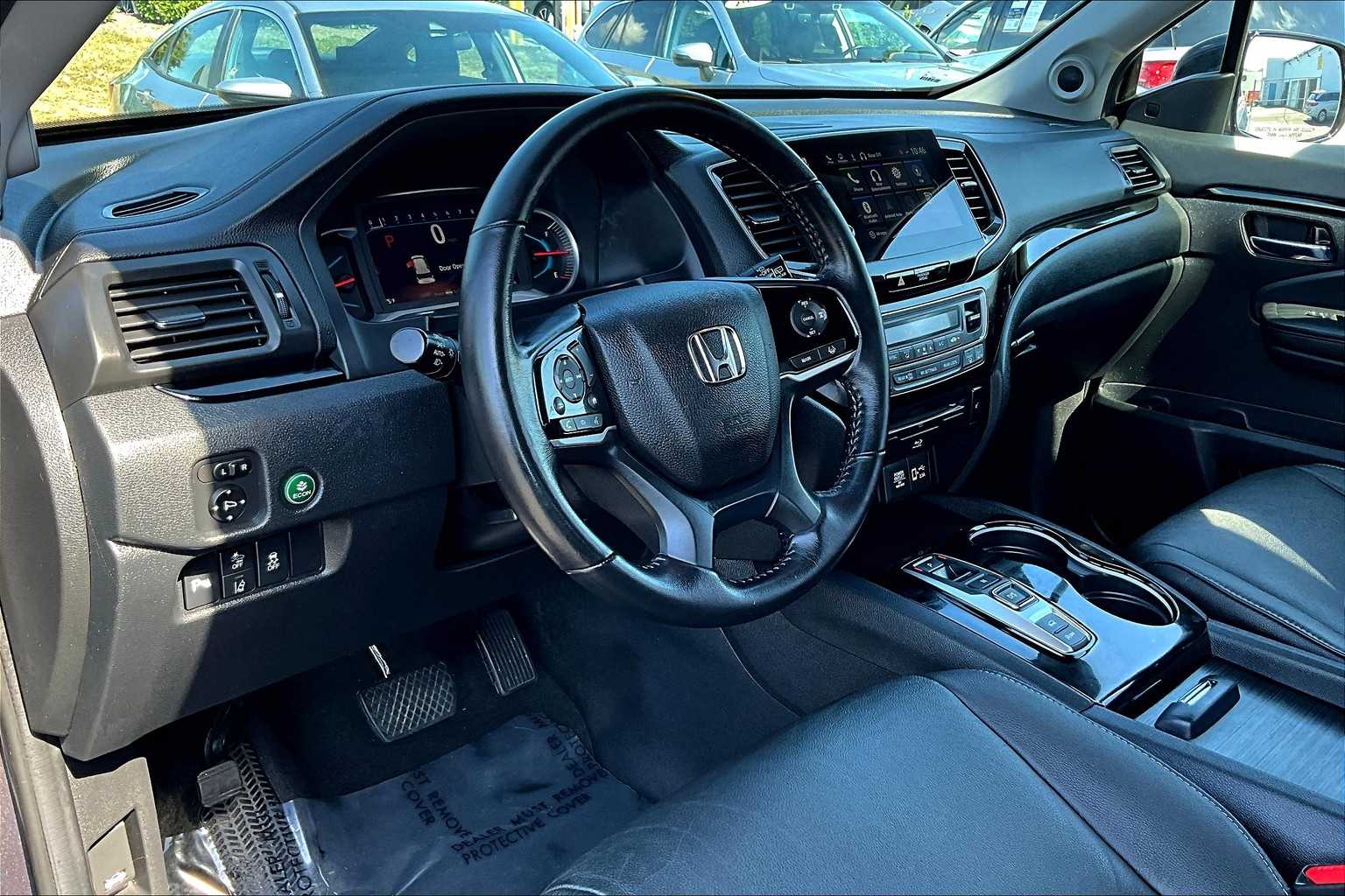 2021 Honda Pilot Touring photo 15