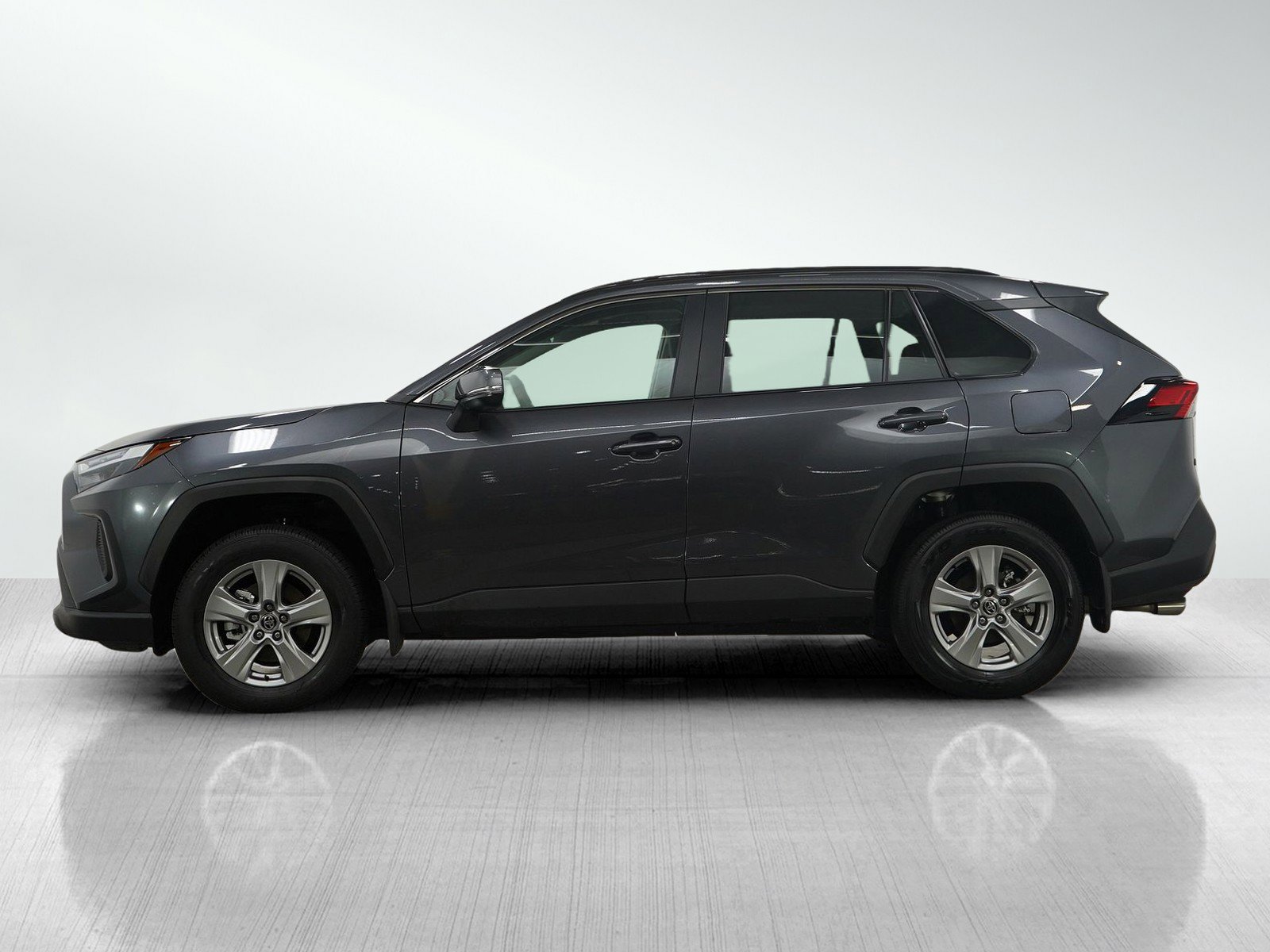 Used 2025 Toyota RAV4 XLE with VIN 2T3P1RFV1SC514927 for sale in Bloomington, Minnesota
