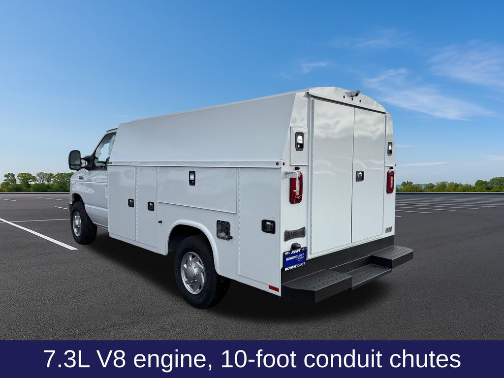 2025 Ford E-350 Base photo 3
