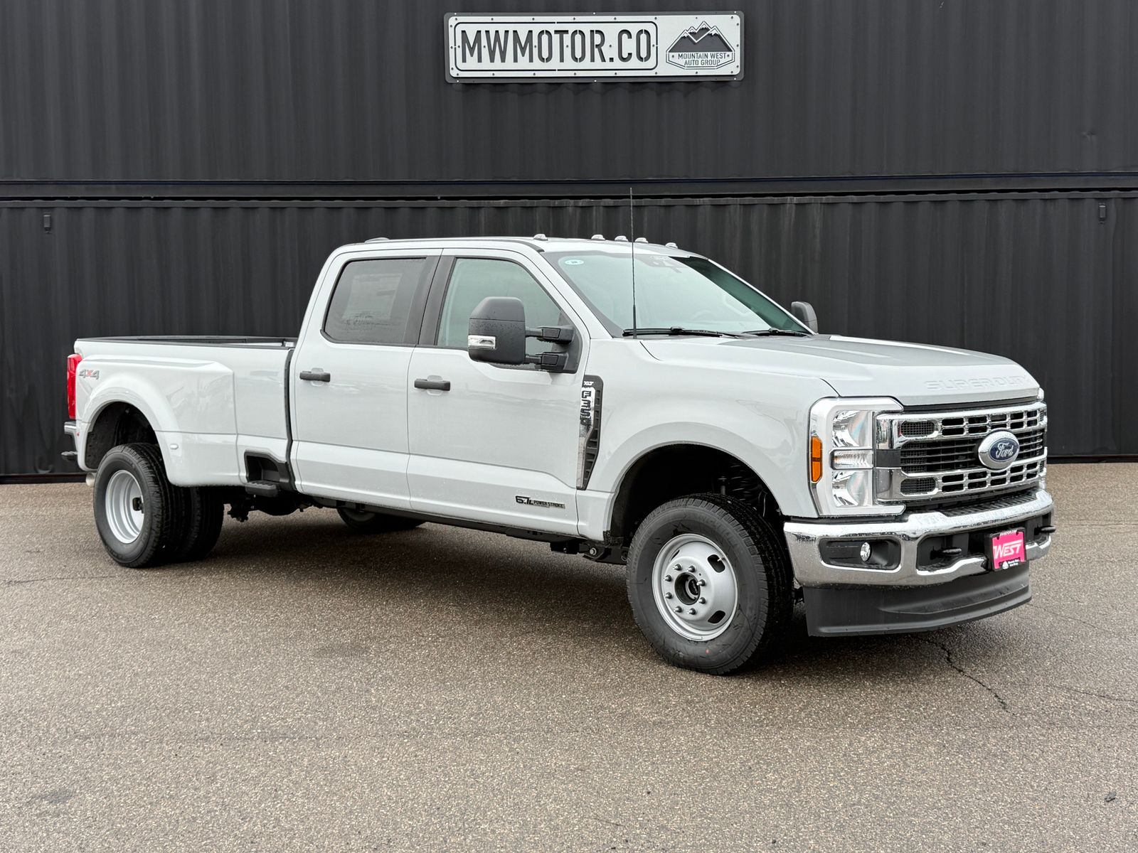 2026 Ford F-350 Super Duty XLT's photo