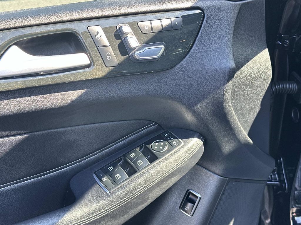 2017 Mercedes Benz GLE 350 photo 37