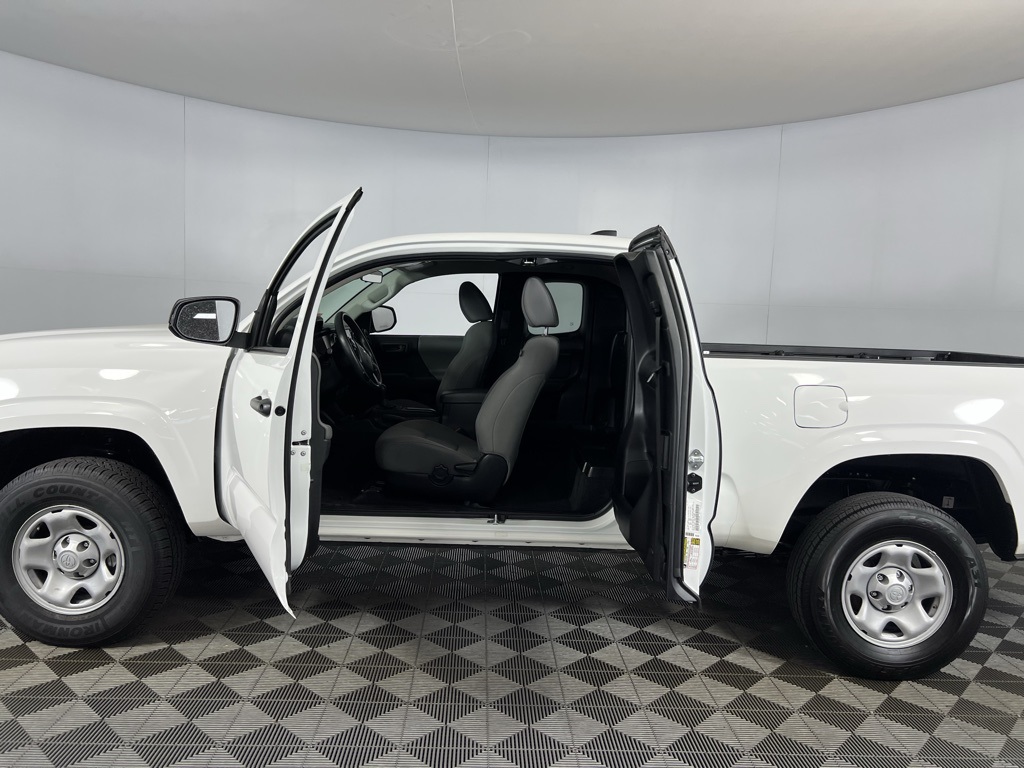 2023 Toyota Tacoma SR photo 19