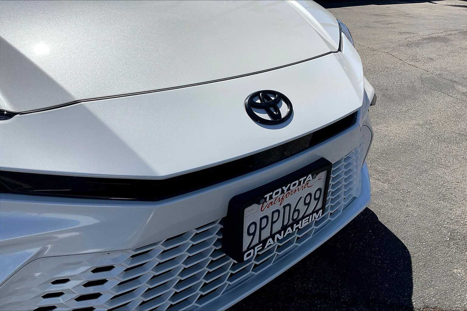 2025 Toyota Camry XSE photo 29