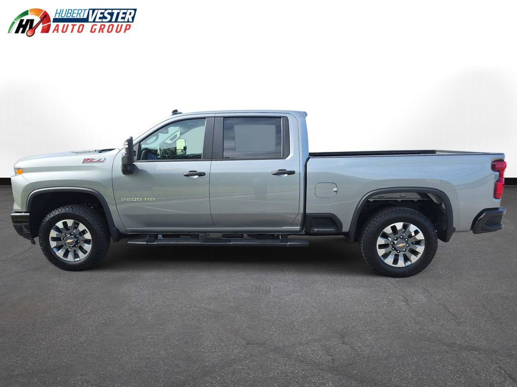 2025 Chevrolet Silverado 2500HD Custom's photo