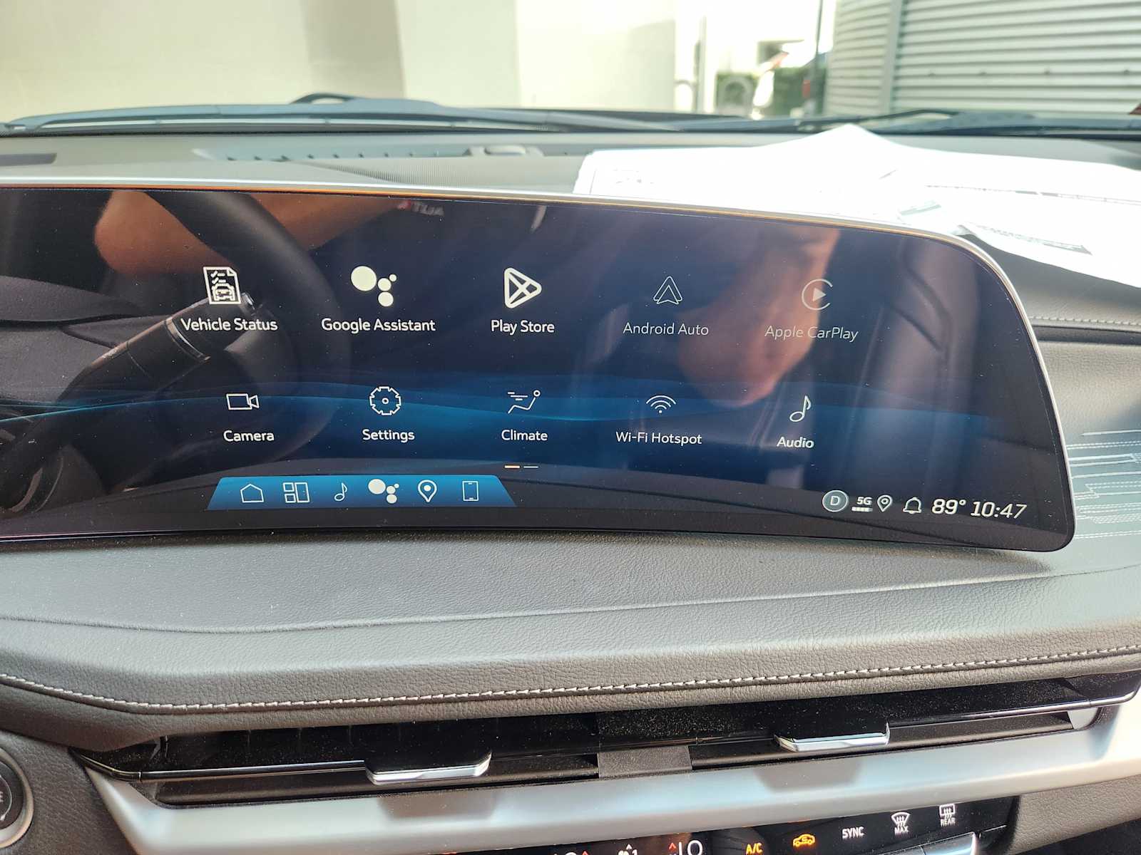 2025 Cadillac XT4 Premium Luxury photo 9