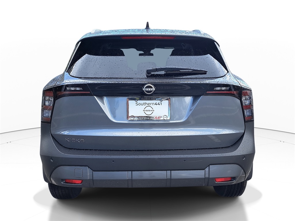 2026 Nissan Kicks SV photo 6