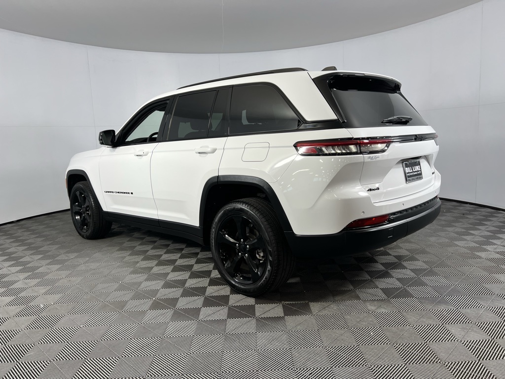 2023 Jeep Grand Cherokee Limited photo 3
