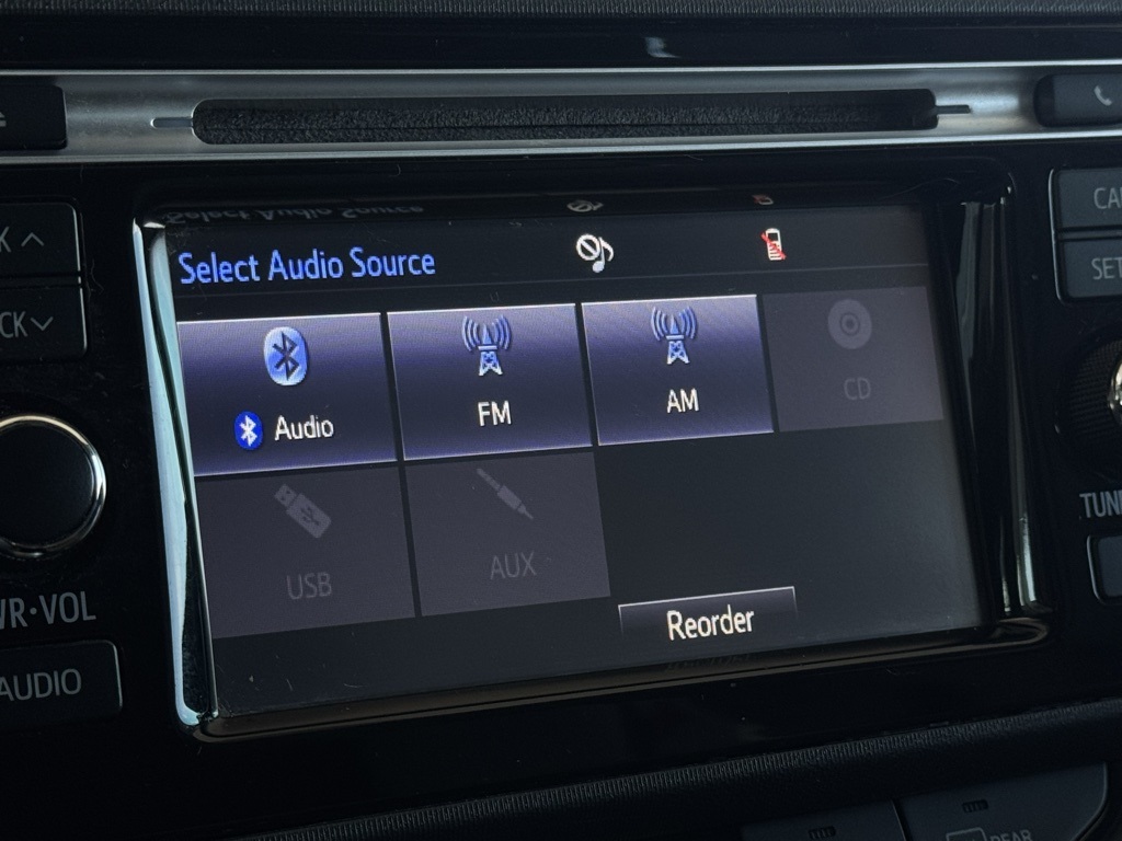 2015 Toyota Prius C One photo 24