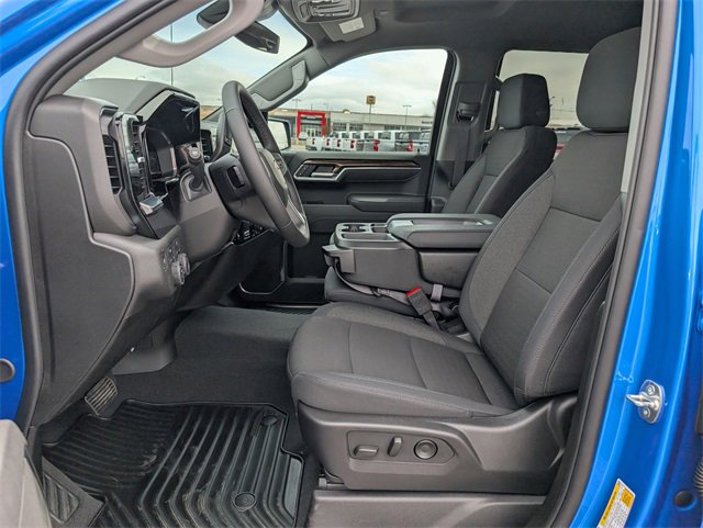 2025 Chevrolet Silverado 1500 LT photo 10