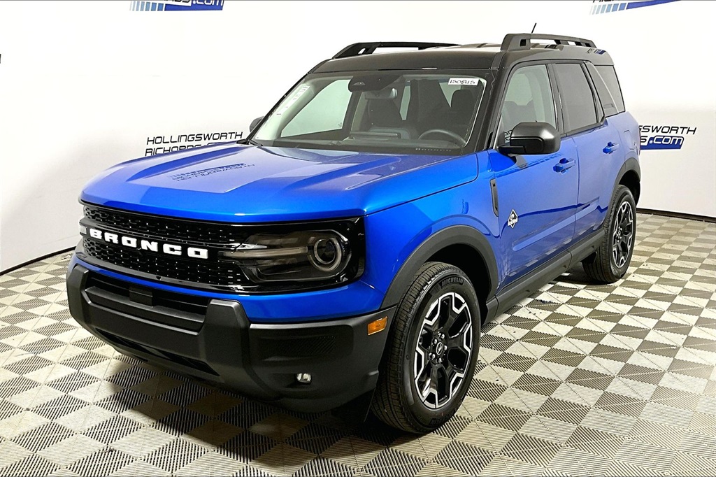 2025 Ford Bronco Sport Outer Banks's photo