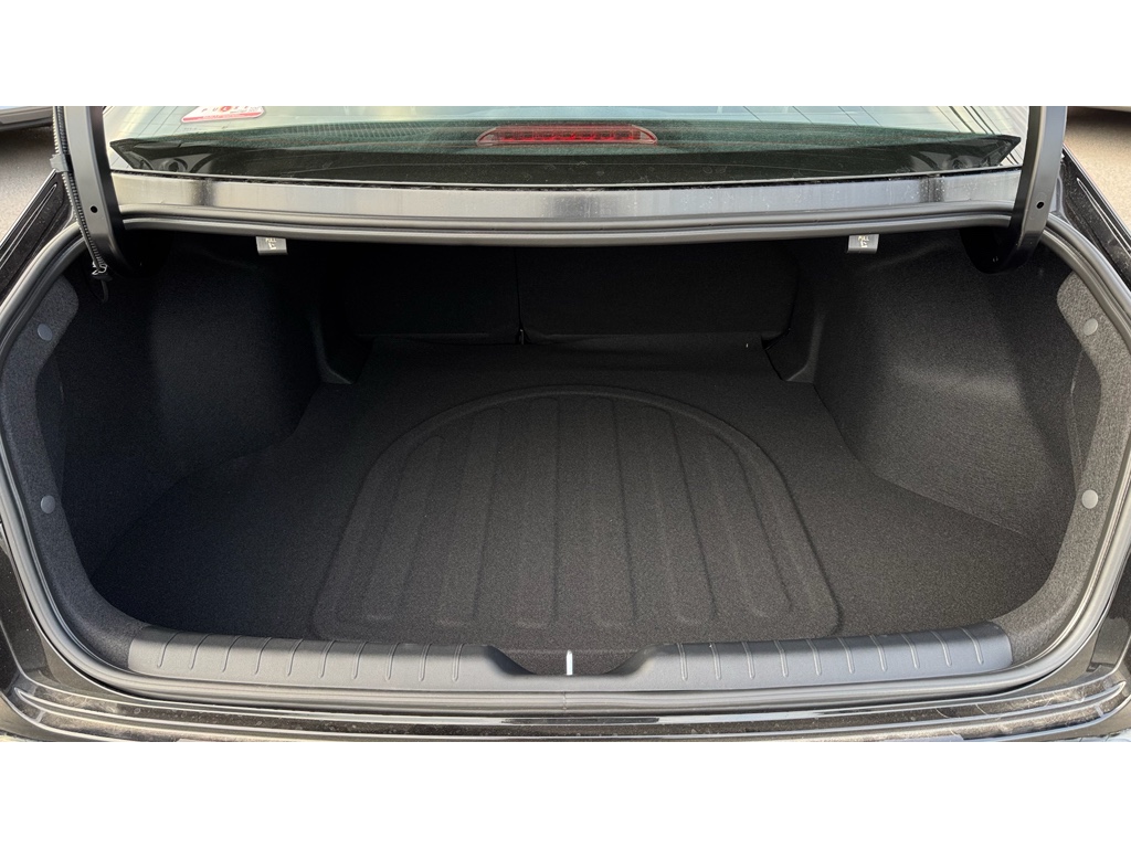 2025 Kia K4 GT-Line photo 6