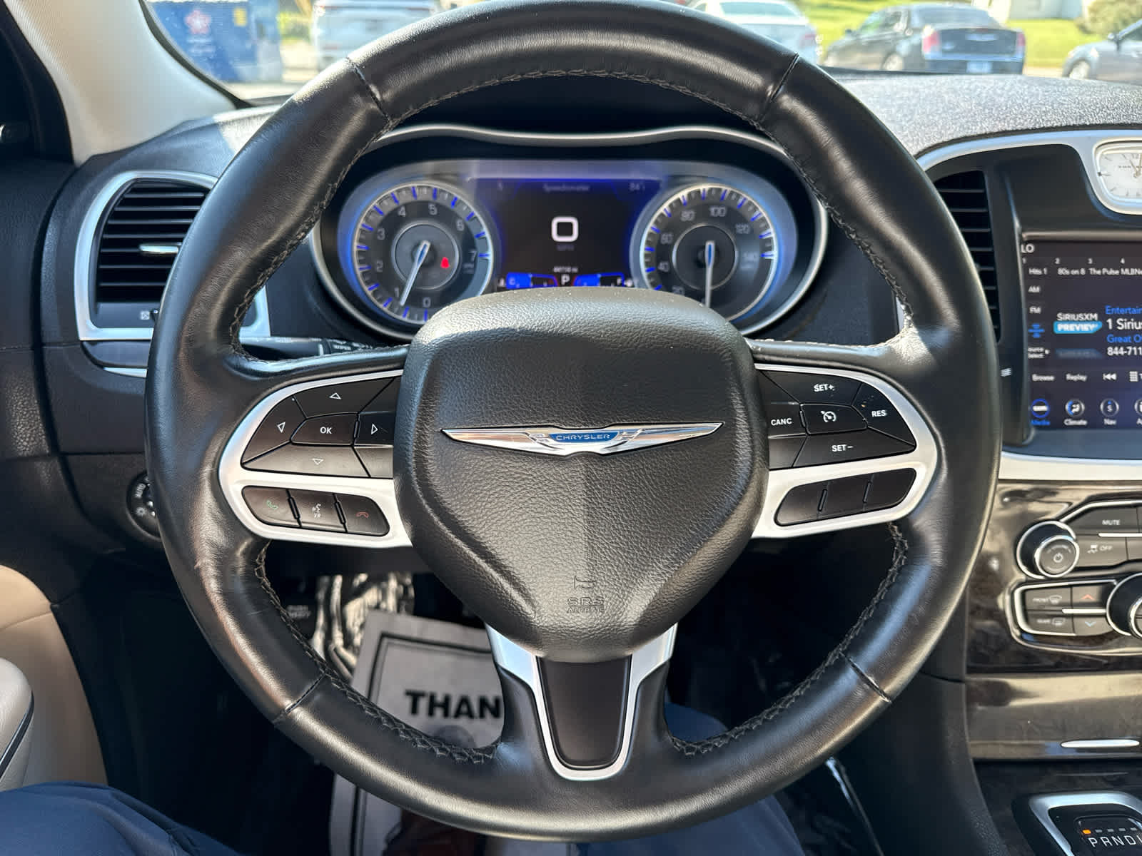 2022 Chrysler 300 Touring L photo 19