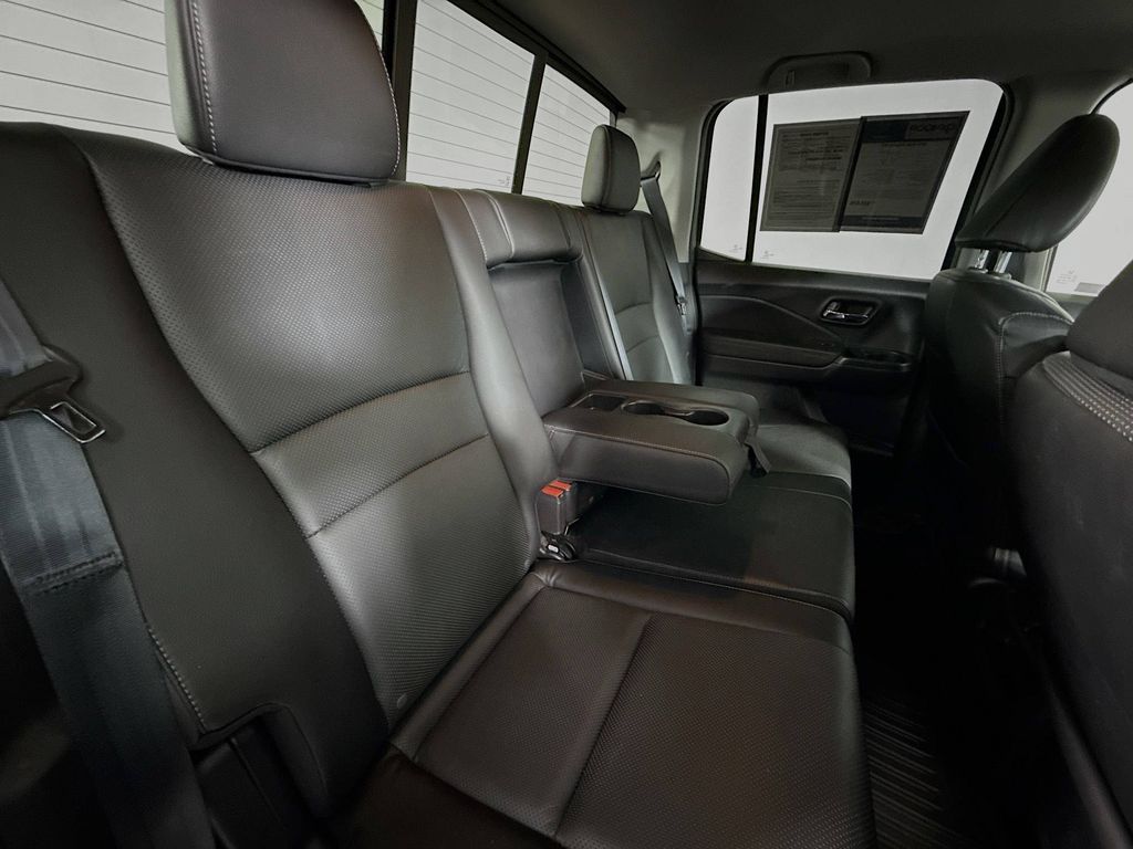 2019 Honda Ridgeline RTL photo 25