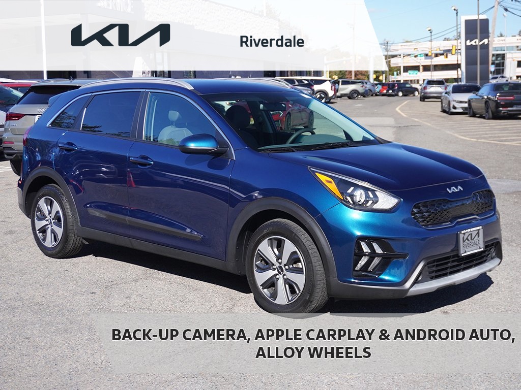 2022 Kia Niro LX's photo
