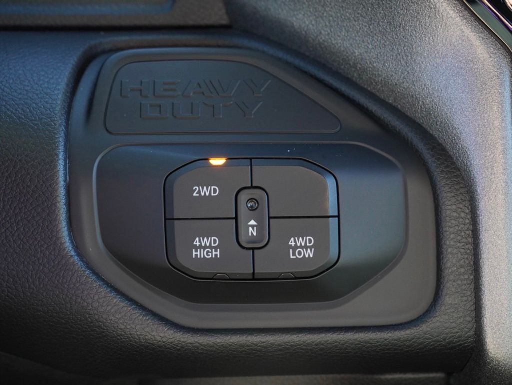 New 2026 Granite Crystal Metallic Clear-Coat Exterior Paint RAM Tradesman image 19