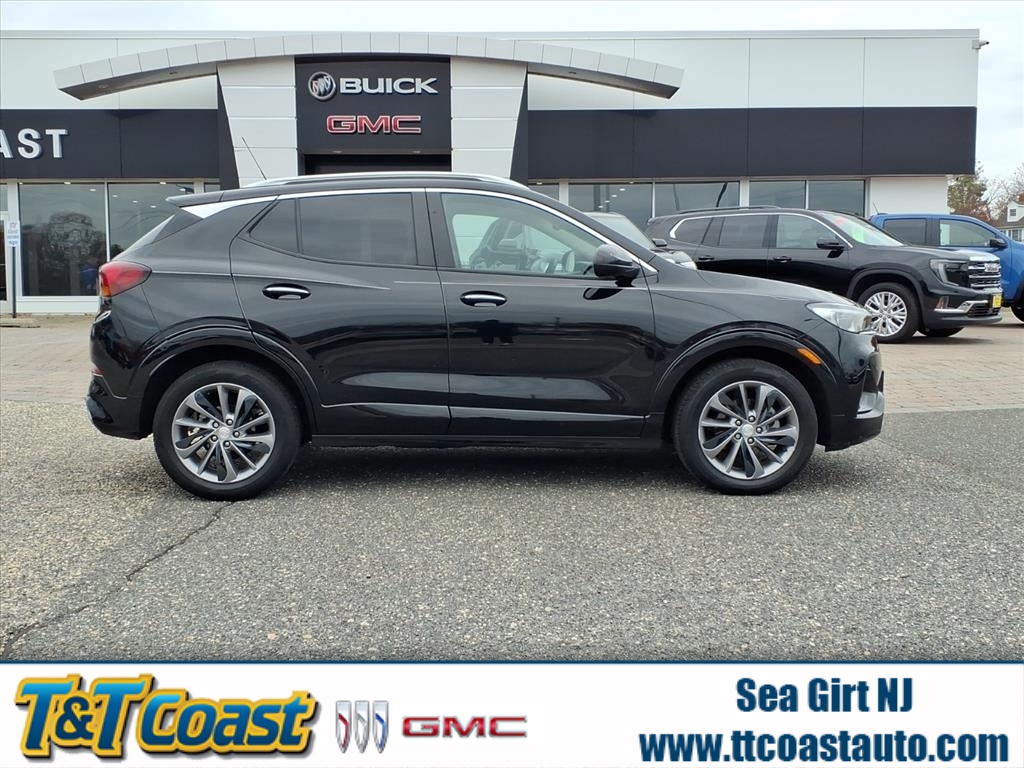 2023 Buick Encore GX Select's photo