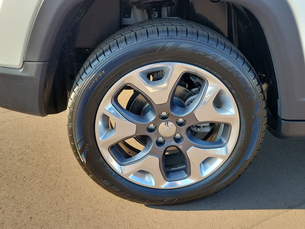 2021 Jeep Compass Limited photo 5